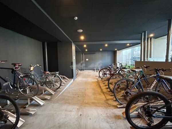 建物設備(バイク置場)