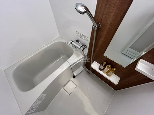 物件内観写真5　(洗濯機、掃除機等リブマックス仕様の家具家電付き)