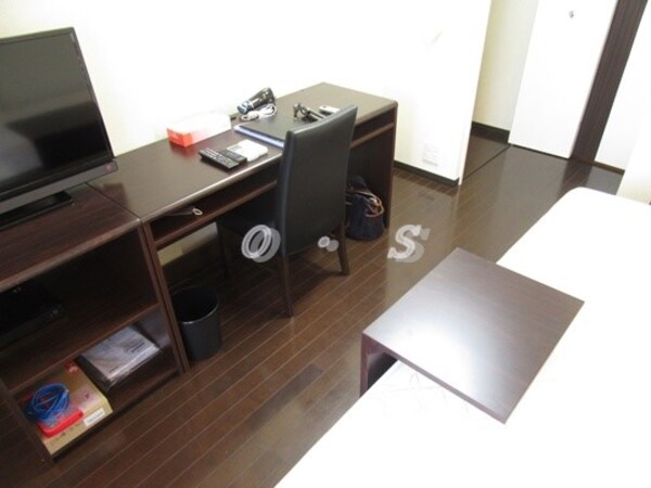 居室(家具家電付き)