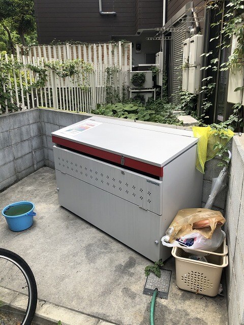 物件内観写真12　(敷地内ゴミ置場)