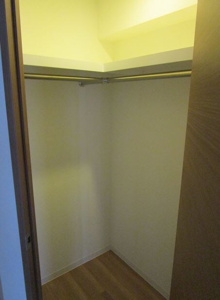 物件内観写真10　(ウォークインクローゼット)