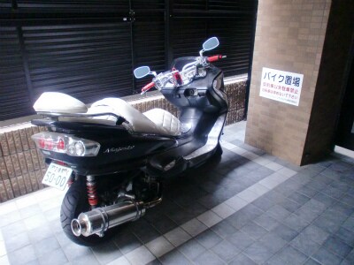 物件内観写真11　(家電・家具が1式揃っております。)