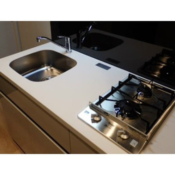 キッチン(弊社は都内全域の家具家電付き物件がご紹介可能です。)