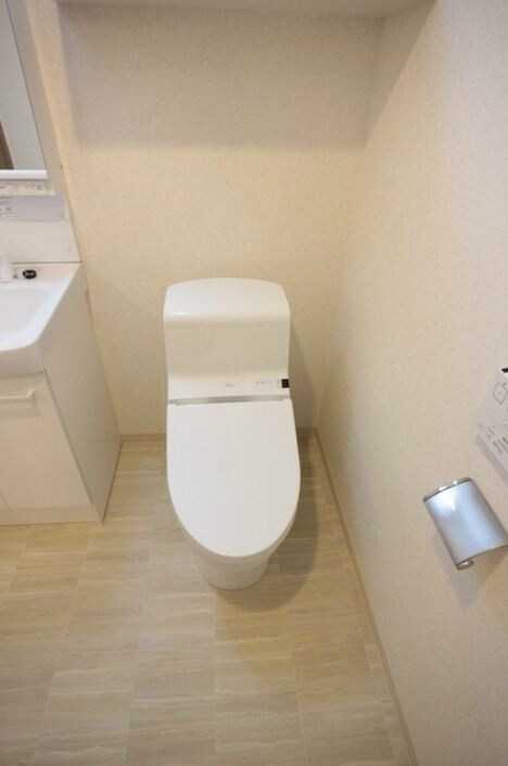 物件内観写真11　(家電・家具が1式揃っております！)