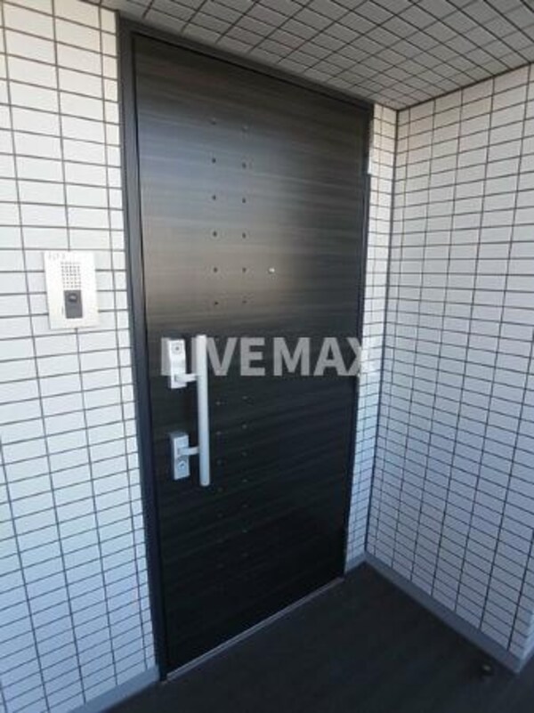 玄関(★《見学予約受け付け中》設備充実のハイグレード賃貸マンション)