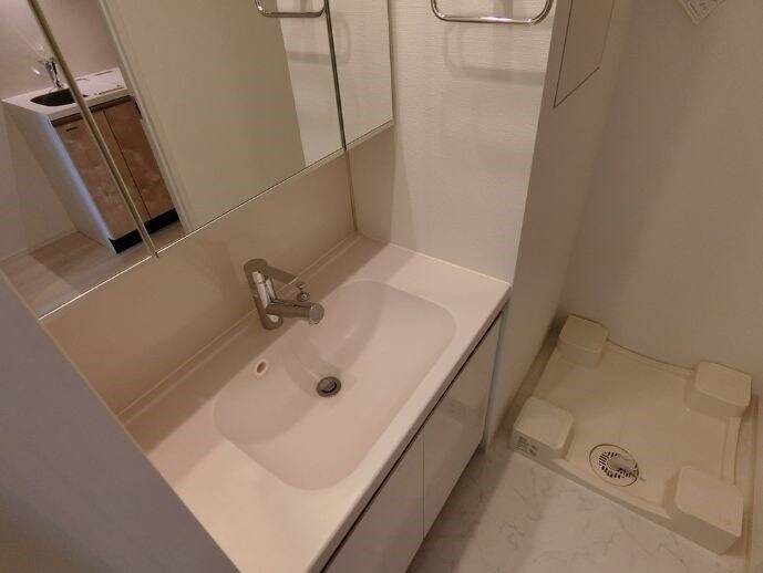 物件内観写真7　(別号室参考写真)