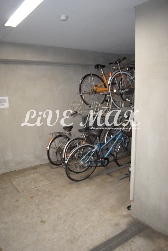 物件内観写真22　(駐輪場)