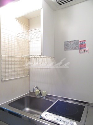 物件内観写真16　(冷蔵庫、電子レンジ等リブマックス仕様の家具家電付き)