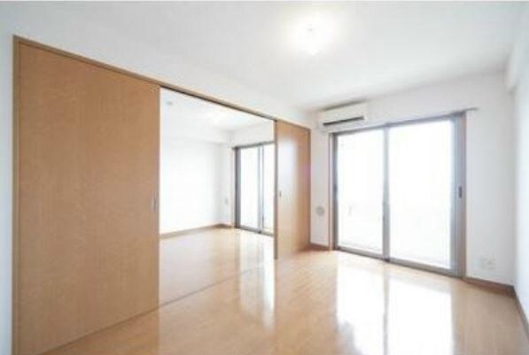 物件内観写真15　(同タイプ別住戸)