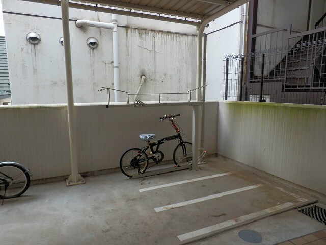 物件内観写真23　(駐輪場)