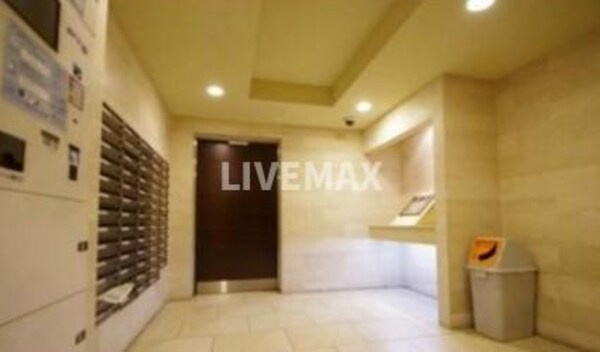 ロビー・ラウンジ(落ち着いたロビーです)