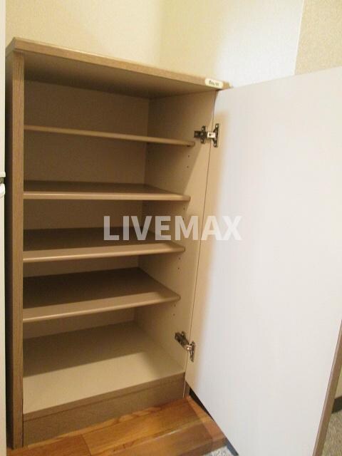 物件内観写真28　(収納)