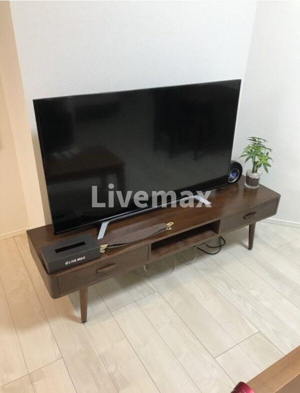建物設備(備え付け家具備品（同仕様）)