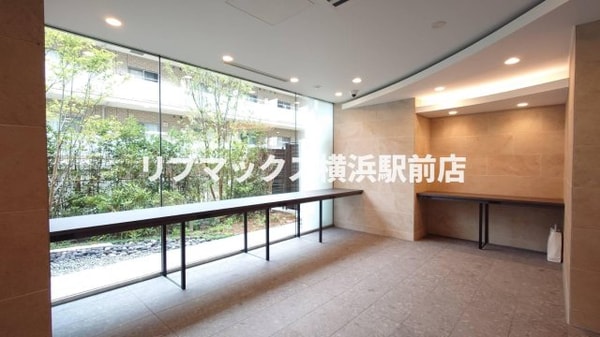 建物設備(ワークスペースになります★もちろんコンセントもあります♪)