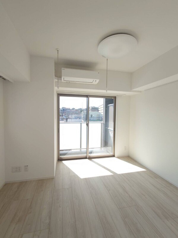 居室(リブマックス仕様の家具家電付き（賃料管理費に含む）)