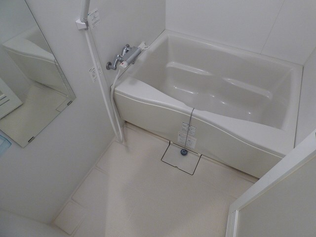 物件内観写真6　(浴室乾燥機あり)