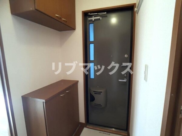 玄関(同タイプ別住戸)