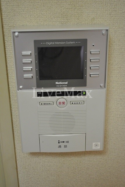 物件内観写真10　(オートロック連動のモニターフォン)