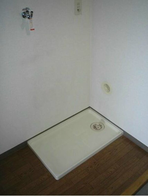 建物設備(洗濯機置場)