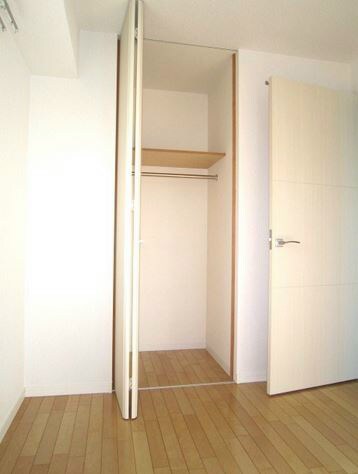 物件内観写真13　(収納)