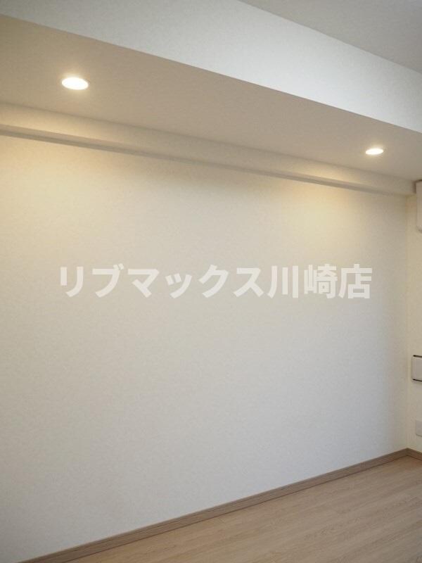 内装他