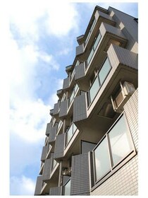 都営三田線 板橋本町駅 5階建 築29年の外観写真