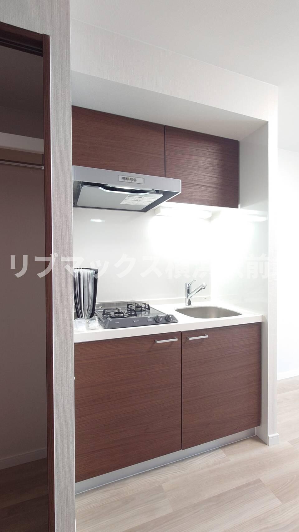 物件内観写真5　(リブマックス仕様の家具家電が入ります)