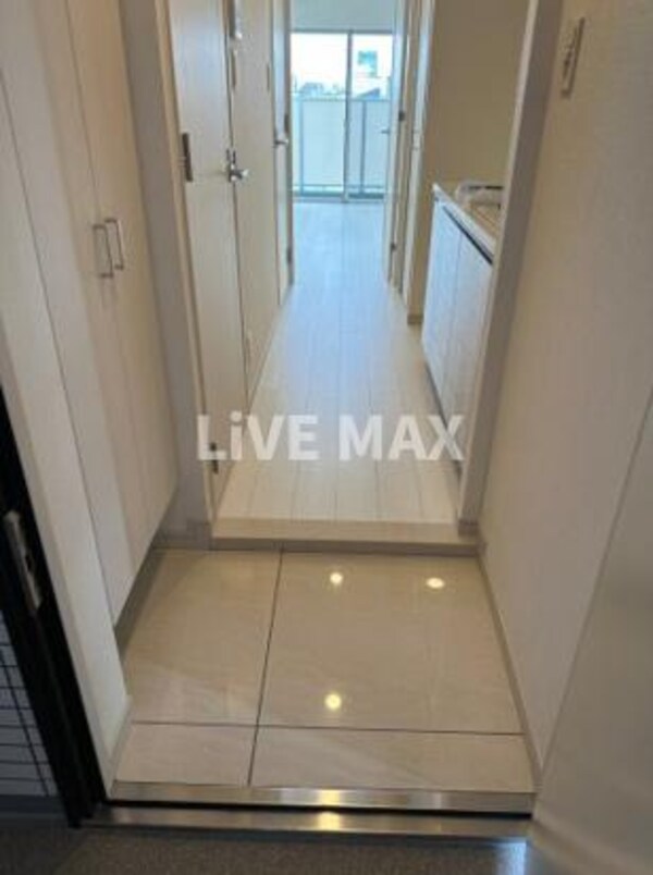 玄関(別号室参照写真☆モデルルーム)