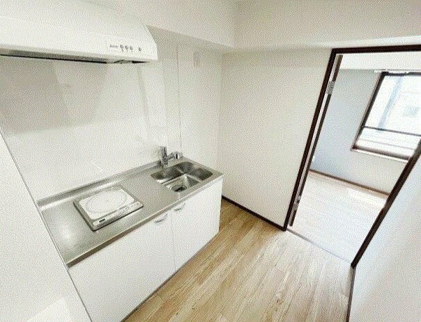 物件内観写真5　(冷蔵庫、電子レンジ等家具家電付き)