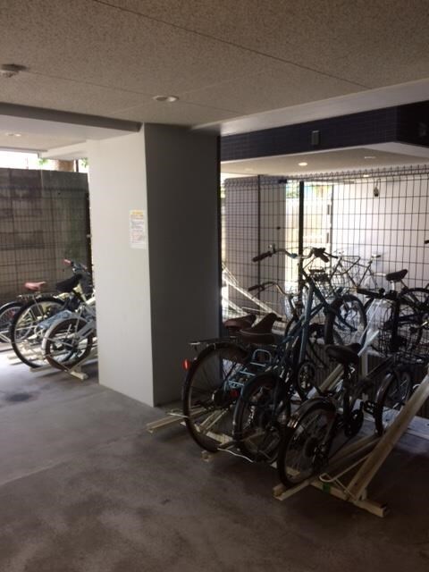 物件内観写真26　(駐輪場)