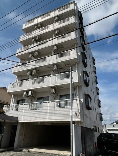 物件外観写真3　(備え付け家具備品（同仕様）)