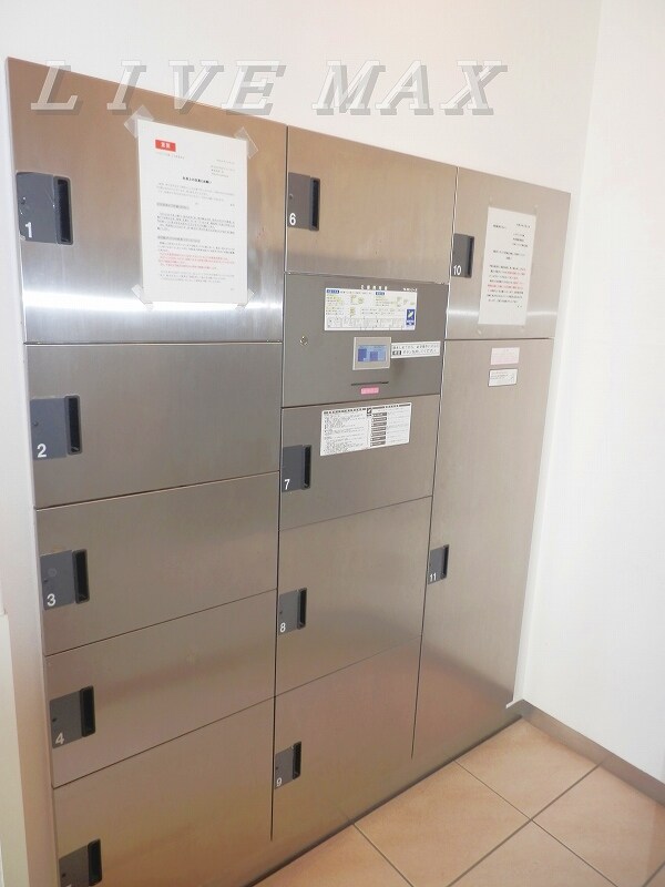 物件内観写真14　(宅配ボックス)