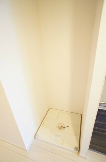 物件内観写真13　(洗濯機置き場)