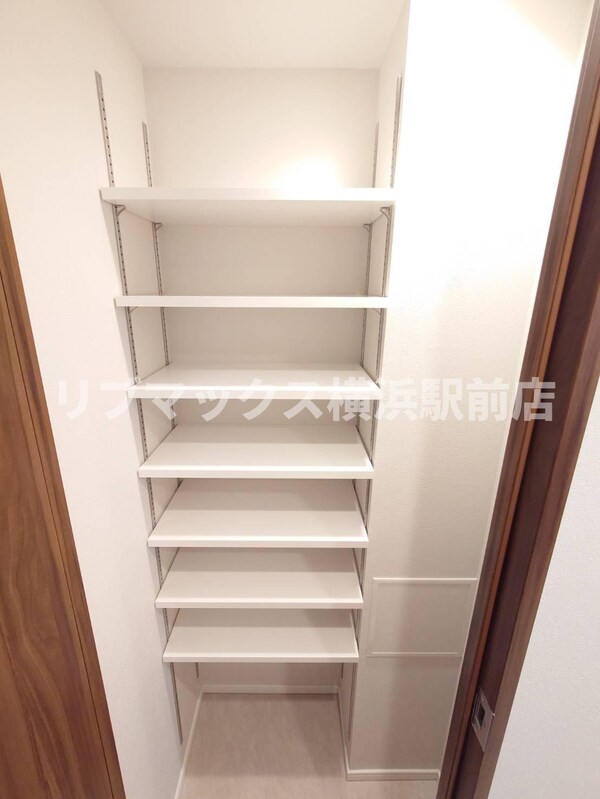 収納