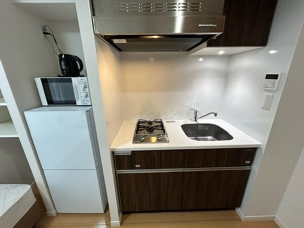 キッチン(冷蔵庫、電子レンジあり)