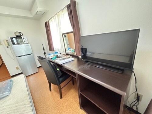 物件内観写真15　(備え付け家具備品（同仕様）)