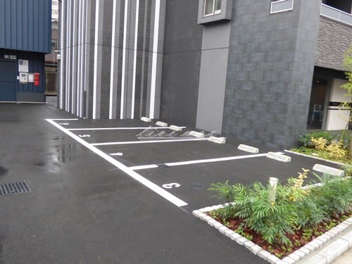 物件内観写真25　(バイク置場)