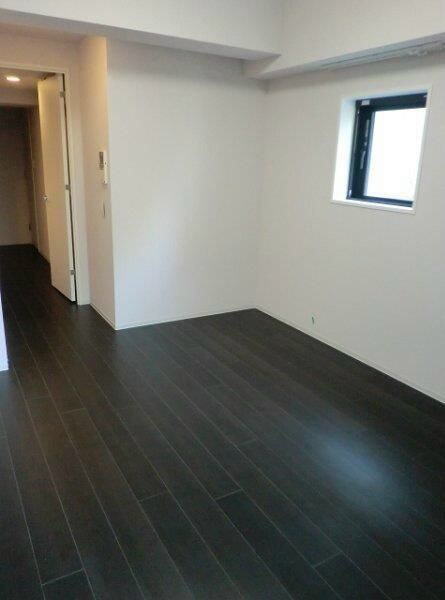 物件内観写真7　(2面採光)