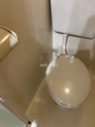 物件内観写真12　(備え付け家具備品（同仕様）)