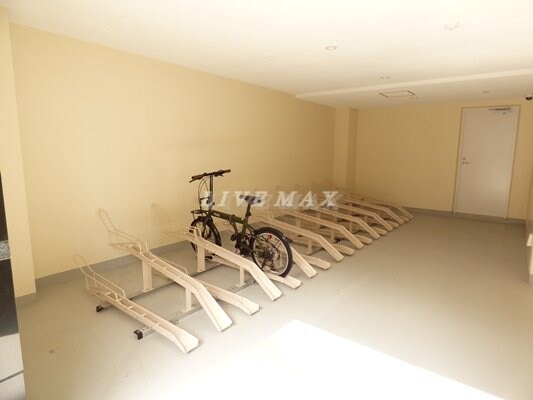 物件内観写真14　(駐輪場)