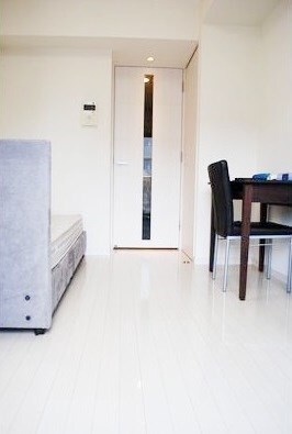 物件内観写真4　(家具家電付きで引越しの手間と費用が抑えられます。)