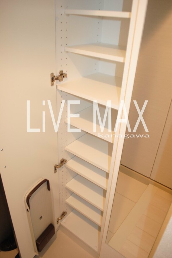 その他(下駄箱)