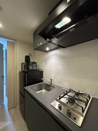 物件内観写真16　(冷蔵庫、電子レンジ等リブマックス仕様の家具家電付き)