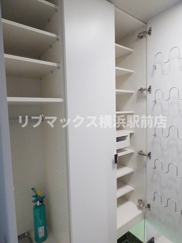 収納