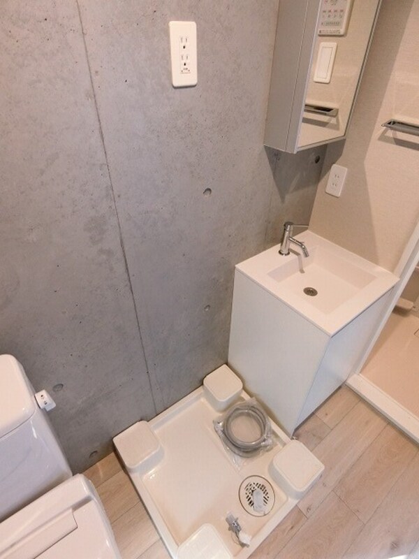 独立洗面台