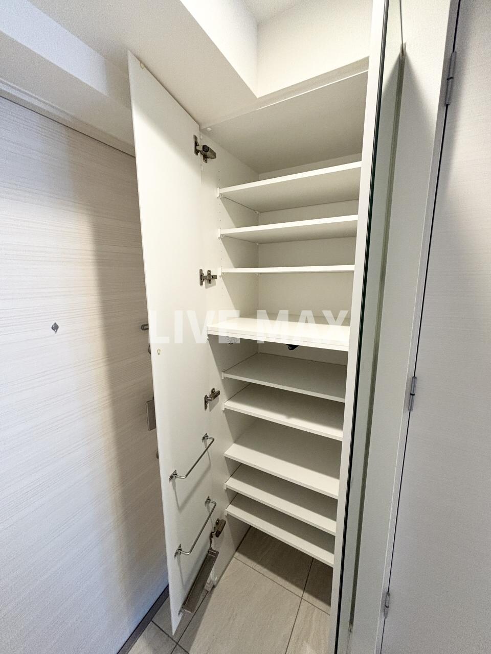 物件内観写真17　(別号室参考写真)