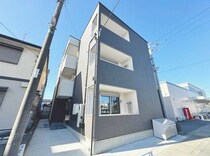 相模線 社家駅 3階建 築2年の外観写真