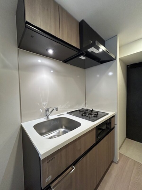 キッチン(リブマックス仕様の家具家電付き（賃料管理費に含む）)