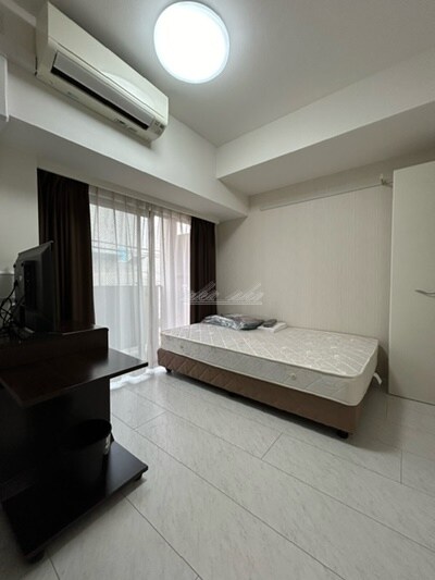 物件内観写真15　(ベッド、机椅子、テレビ等リブマックス仕様の家具家電付き)