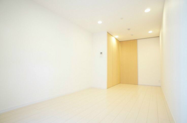 物件内観写真15　(洋室8.1帖)